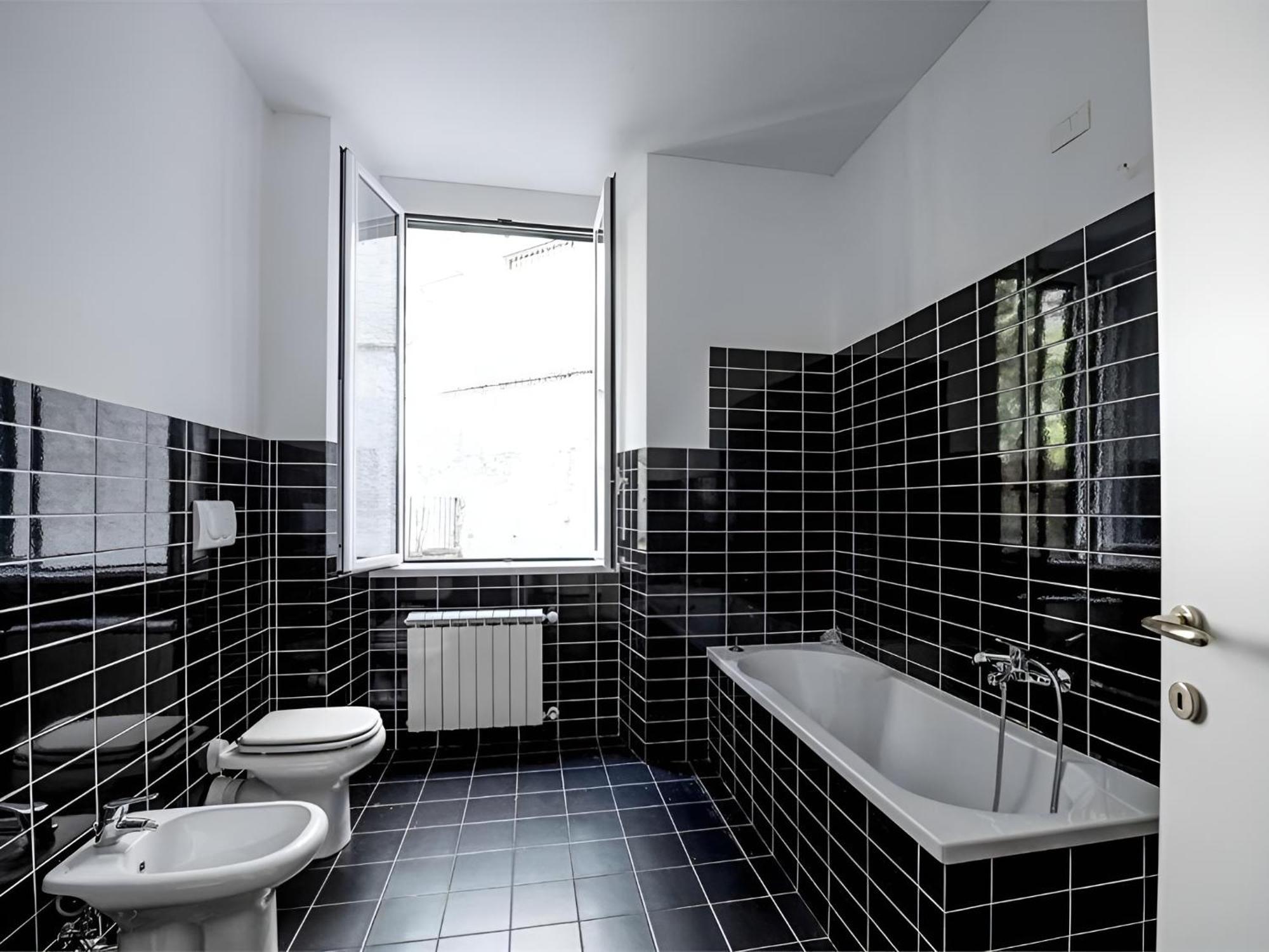 Wow Home - 175 Mq - Posteggio Privato - Davanti Porto Traghetti - Fino A 10 Posti Letto Генуа Екстериор снимка